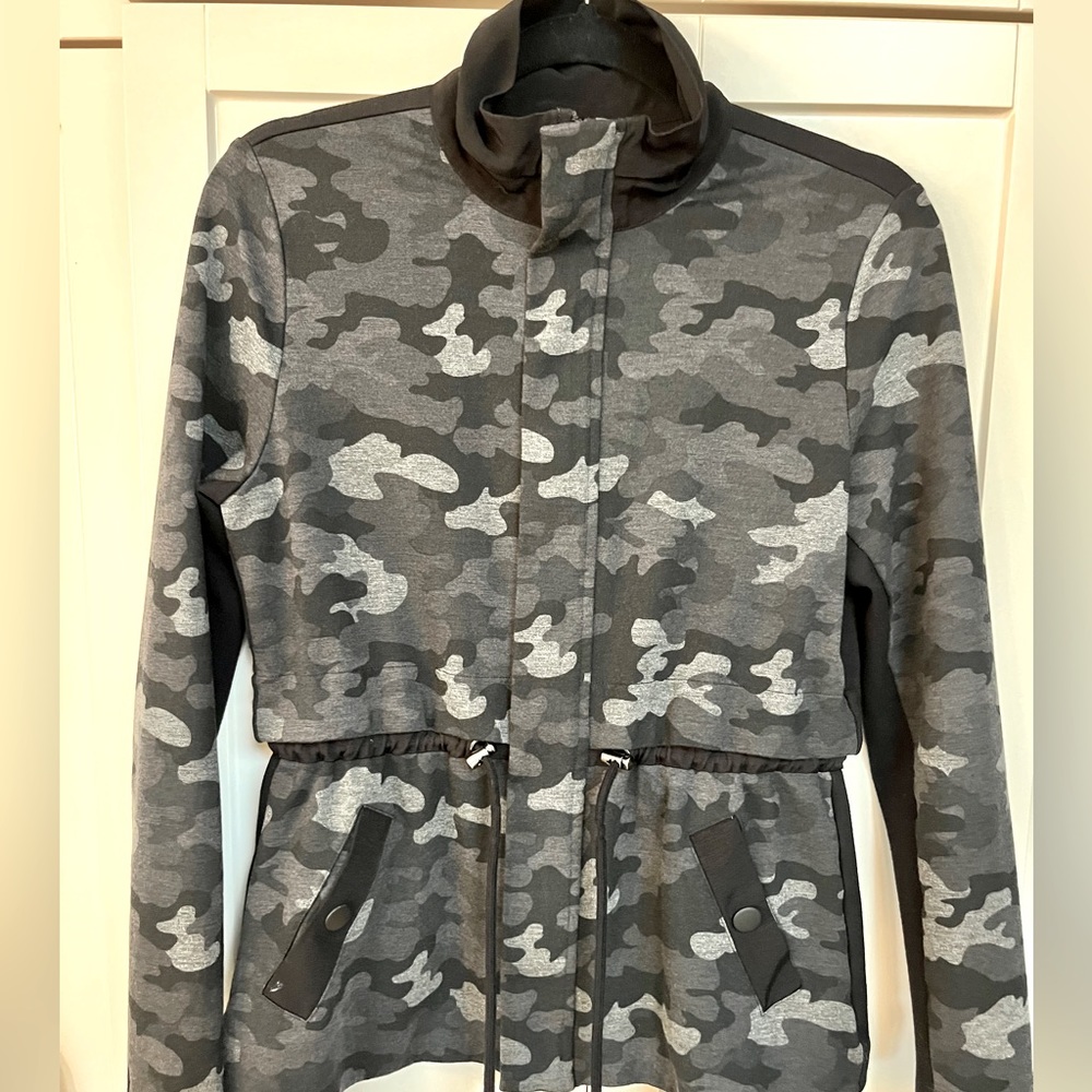 Cabi Camo Jacket ~ small